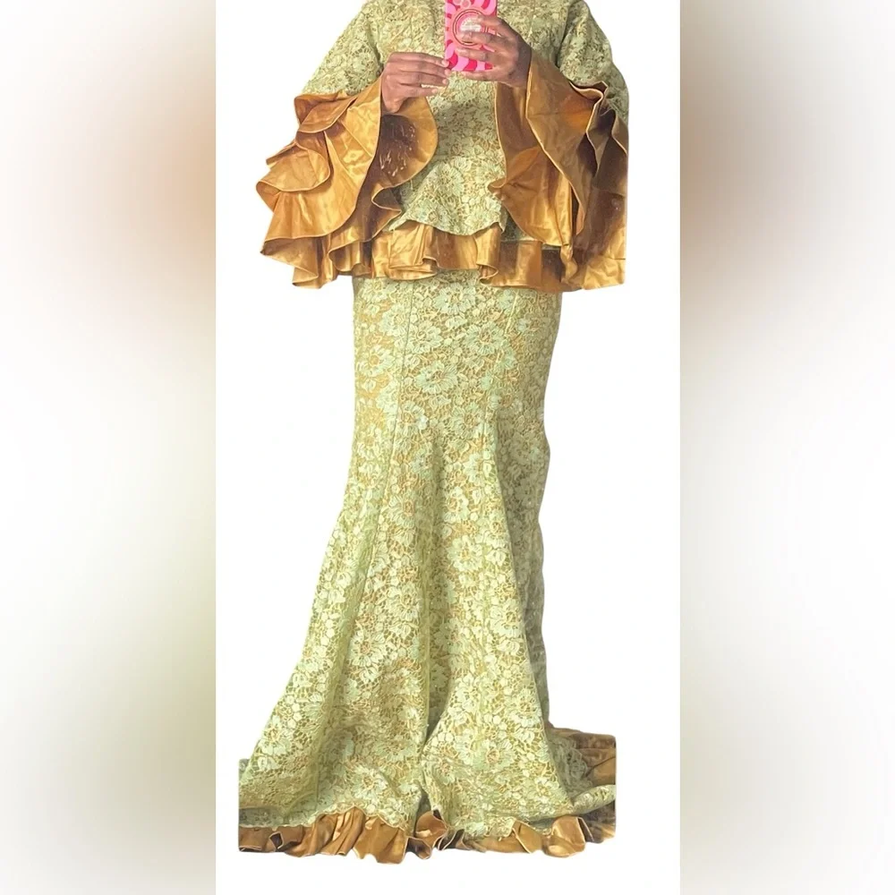 Nigerian lace Aso Ebi two-piece set peplum top with dramatic ruffled sleeves - Picture 2 of 6